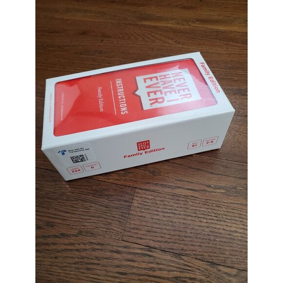 Never Have I Ever - Family Edition Game (2019) COMPLETE - Picture 2 of 8